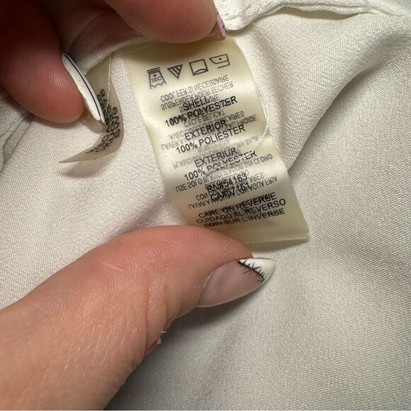 Calvin Klein size 1x White Blouse with Eyelet bell Sleeves - Picture 9 of 10